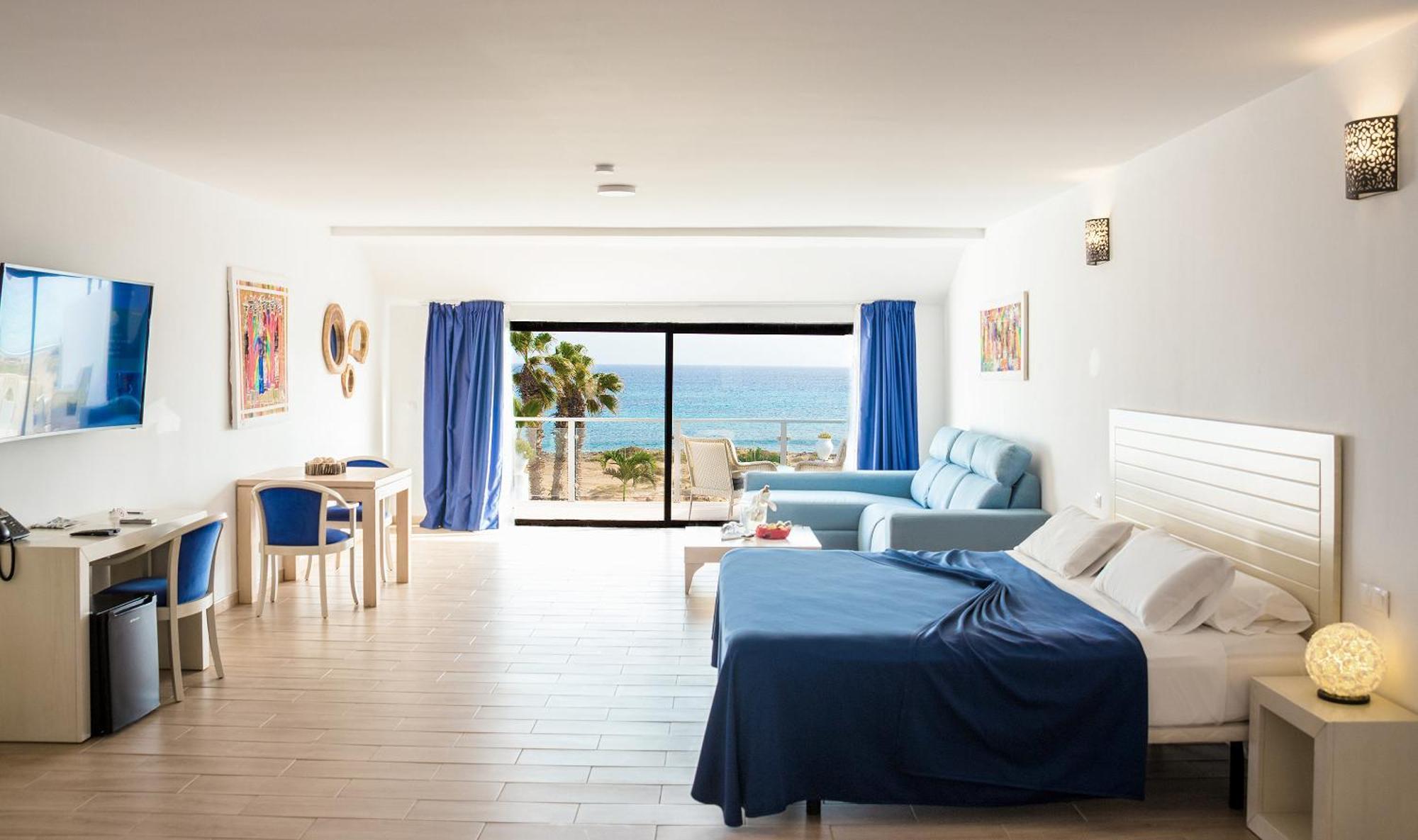 Hotel Livvo Budha Beach Санта Мария Екстериор снимка