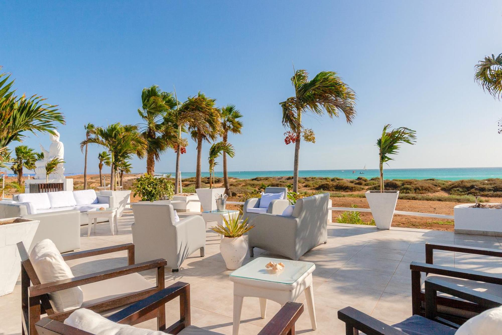Hotel Livvo Budha Beach Санта Мария Екстериор снимка