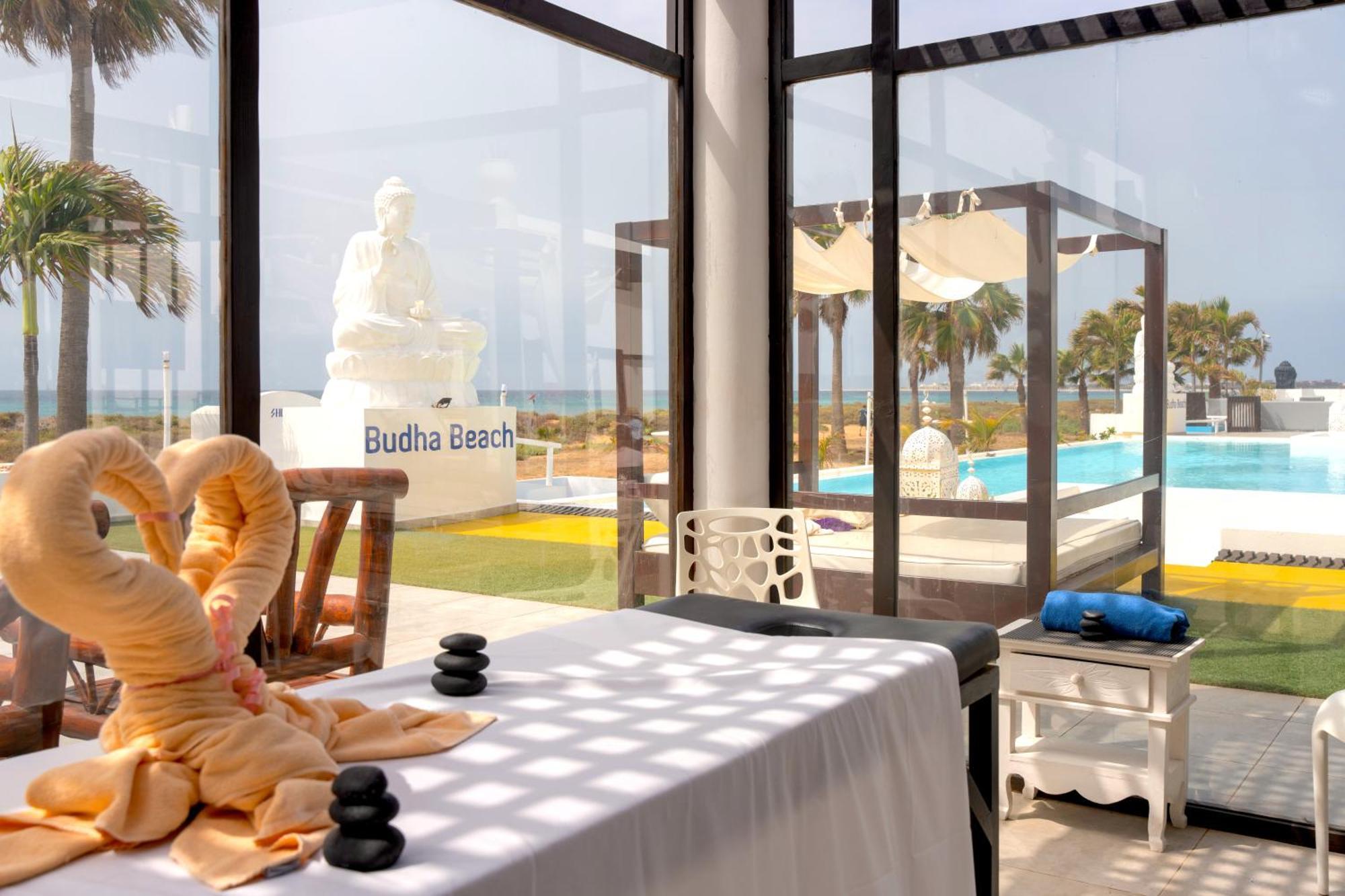 Hotel Livvo Budha Beach Санта Мария Екстериор снимка